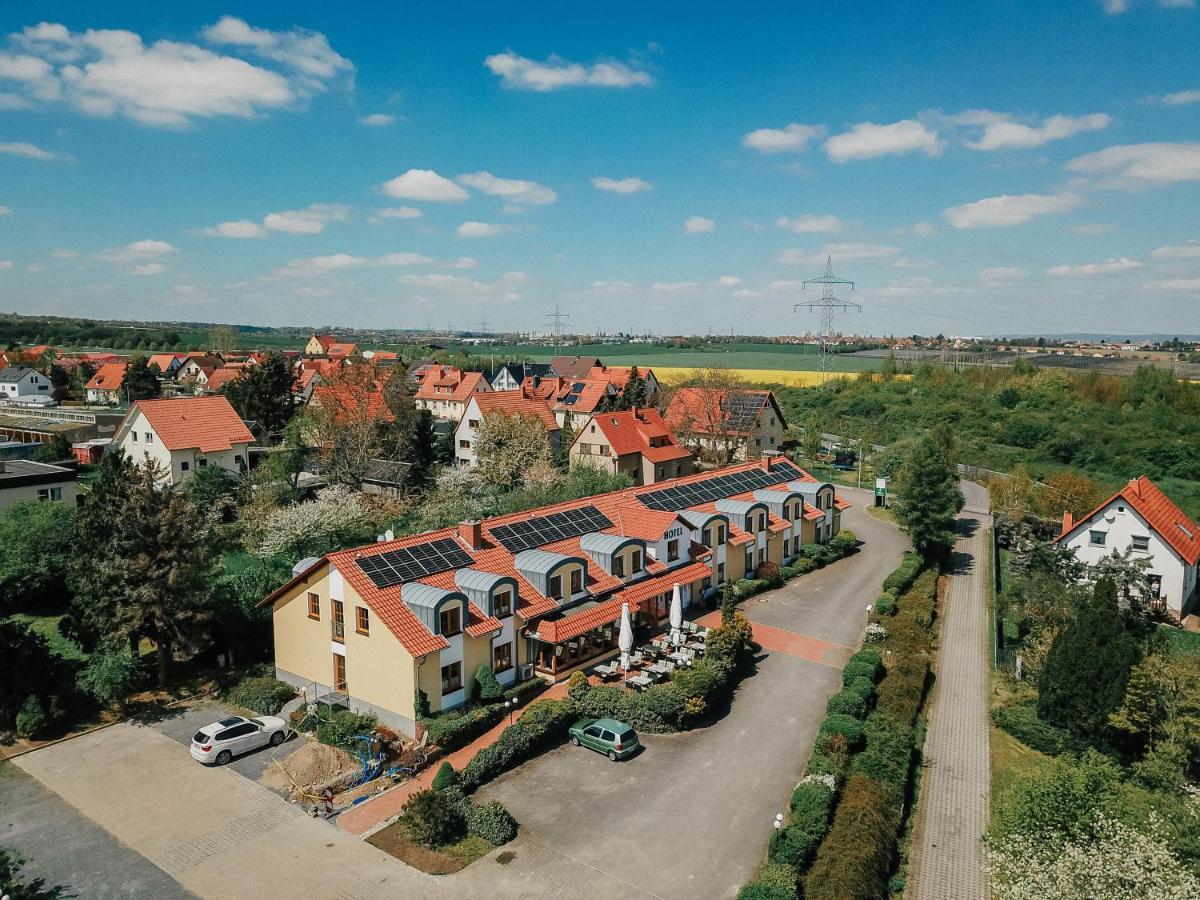Landhotel Dresden Exterior photo